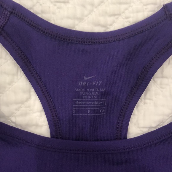 Nike sports bra.  Size S - Picture 2 of 3